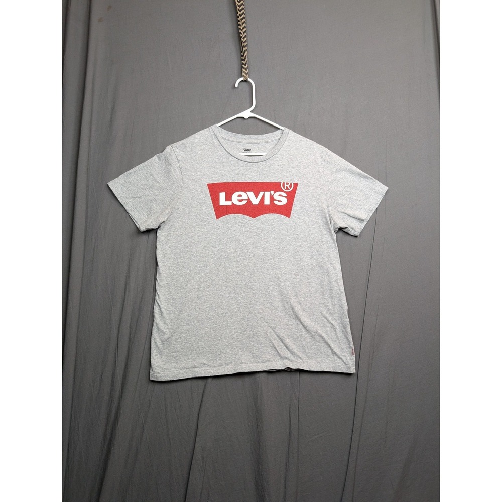 Levis Short Sleeve Men's Large Color Gray T Shirt‎